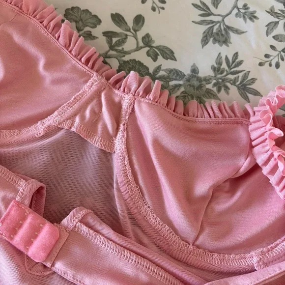 Pink Ruffle Trim Corset Tank Top - Picture 4 of 4